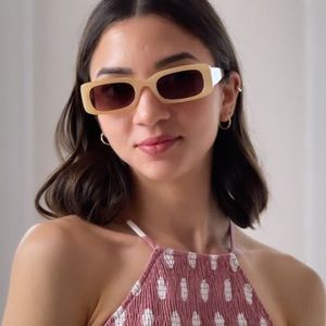 Meet your Posher, Simone